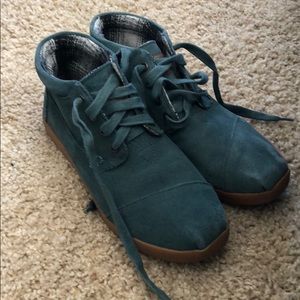 Toms shoes